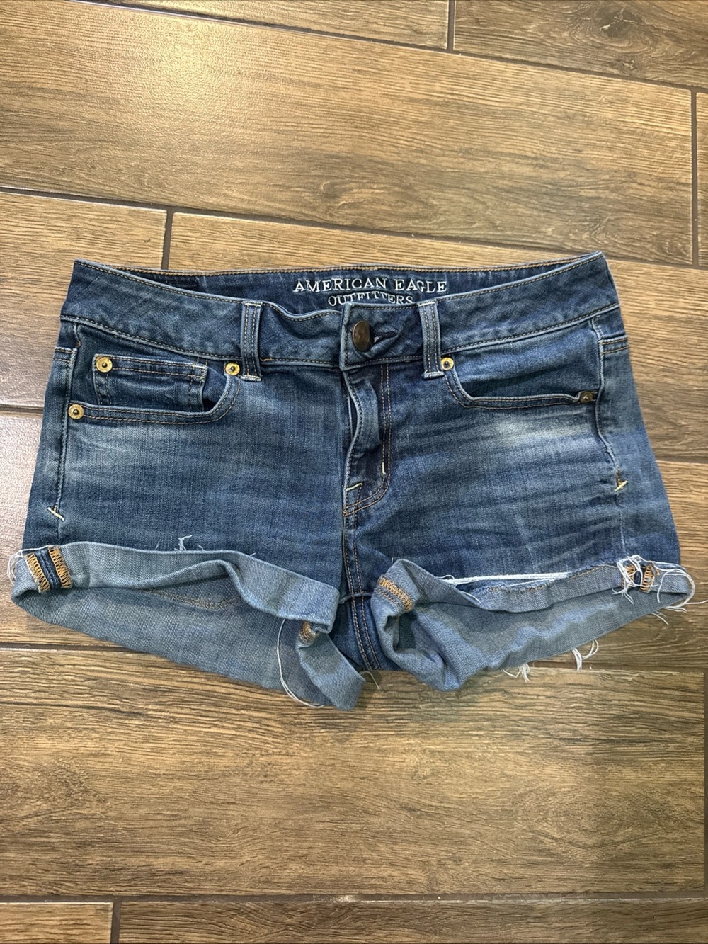 American Eagle Outfitters Super Stretch Shortie Shorts Cuffed Junior's Size 4...